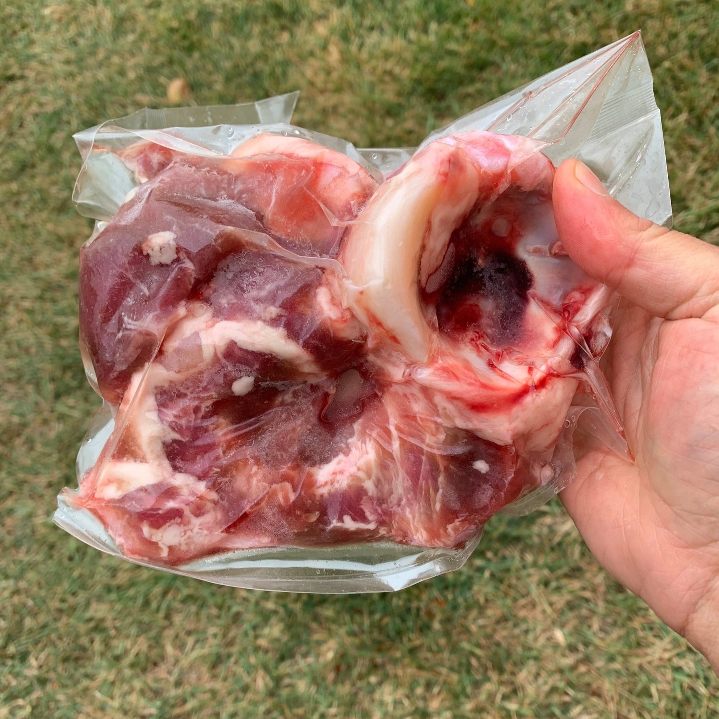 Meaty Beef Bones - 1 pk